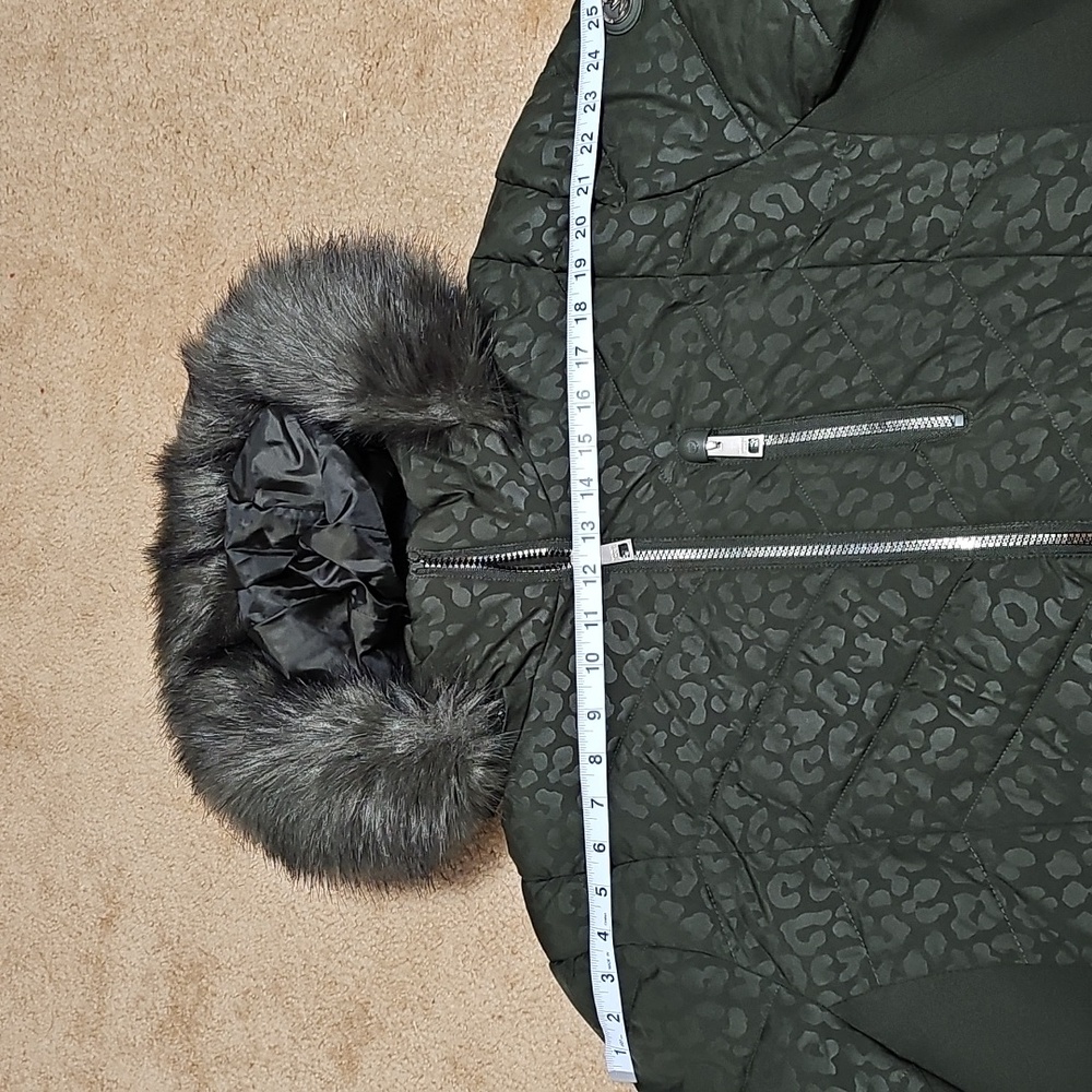 Michael Kors Olive Puffer Jacket with Faux Fur Trim - Picture 8 of 9